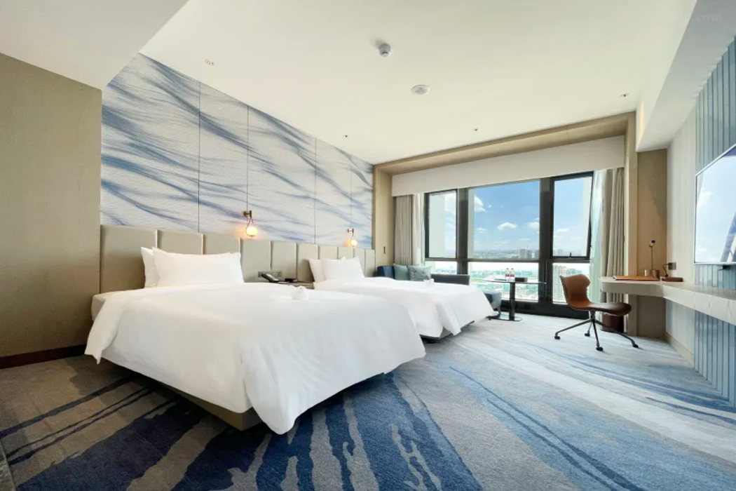 White Swan VYV Hotel 9/57