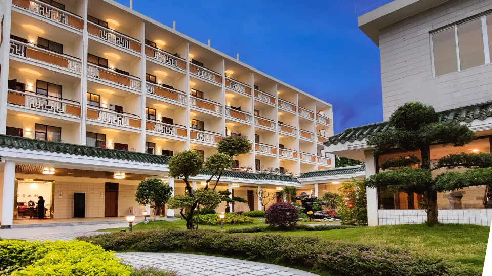 White Swan Guest House (Zhaoqing Hubin) in GAOYAO