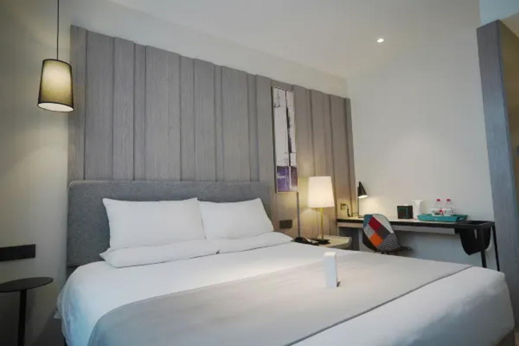 Home inn Feiman (Xi an Bell Tower Subway Station Huimin Street Store) 2/5