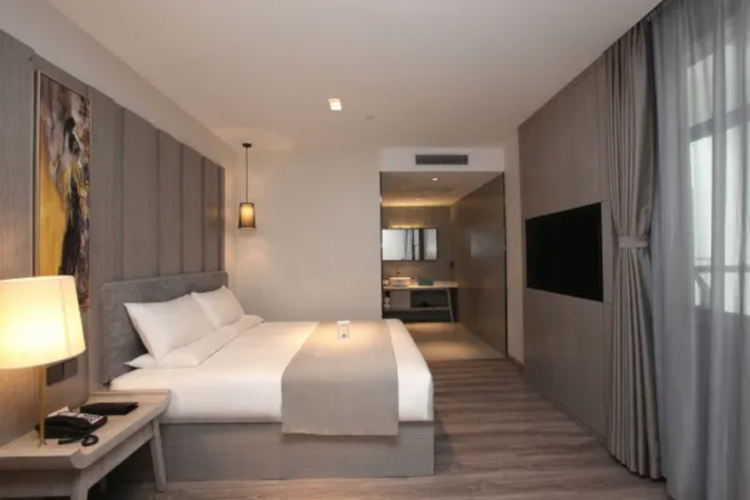 Home inn Feiman (Xi an Bell Tower Subway Station Huimin Street Store) 4/5