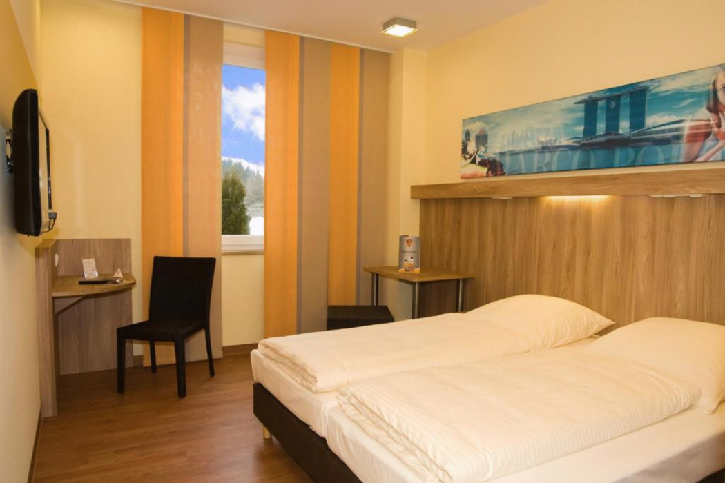 Hotel Neumarkt 1/23