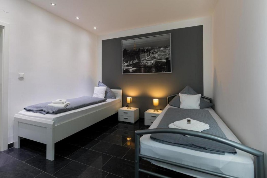 Hotel am Rosenplatz 8/51