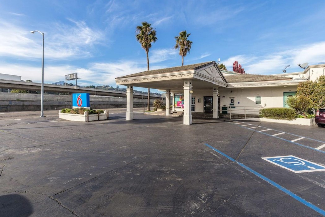 Motel6 San Rafael, CA 2/38