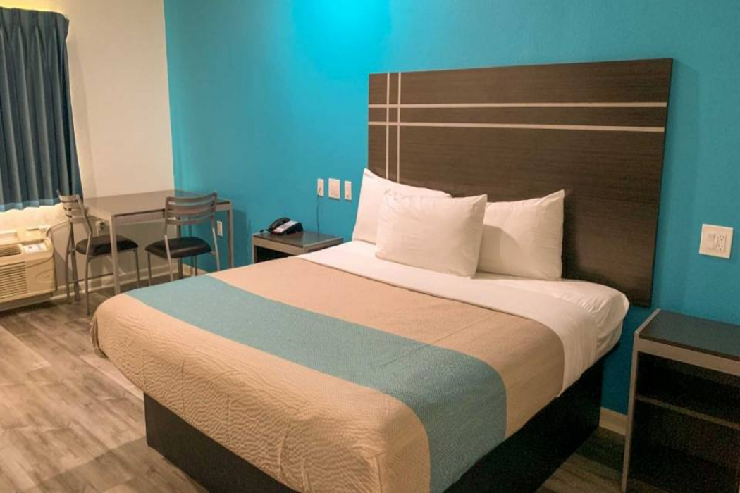 Motel6 Houston, TX – Hwy 249 and Fallbrook 6/44