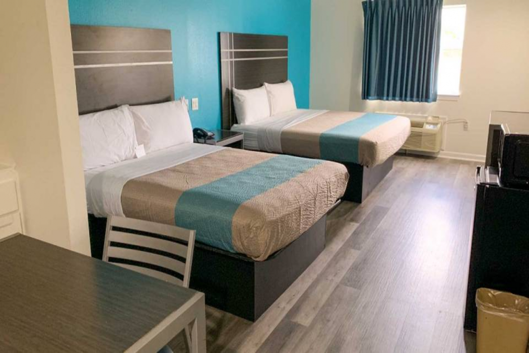 Motel6 Houston, TX – Hwy 249 and Fallbrook 9/44