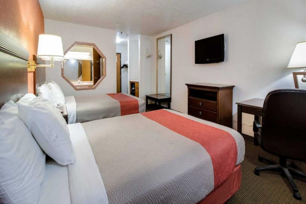 Room at Motel6 Marion, IL, MARION - IL