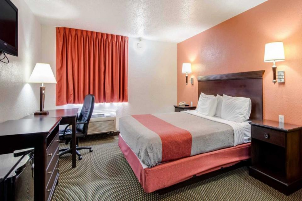 Motel6 Marion, IL 8/49