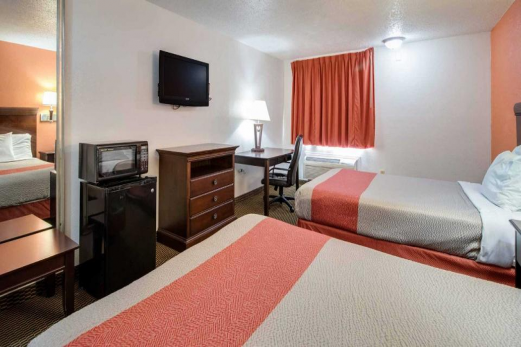 Motel6 Marion, IL 6/49