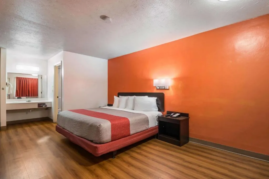 Motel6 Attalla AL 13/63