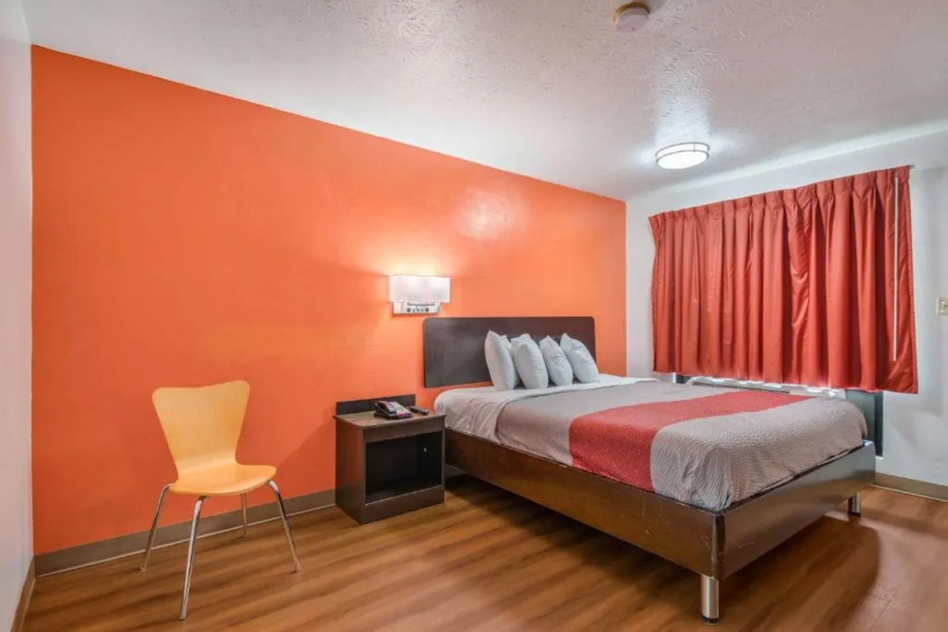 Motel6 Attalla AL 11/63