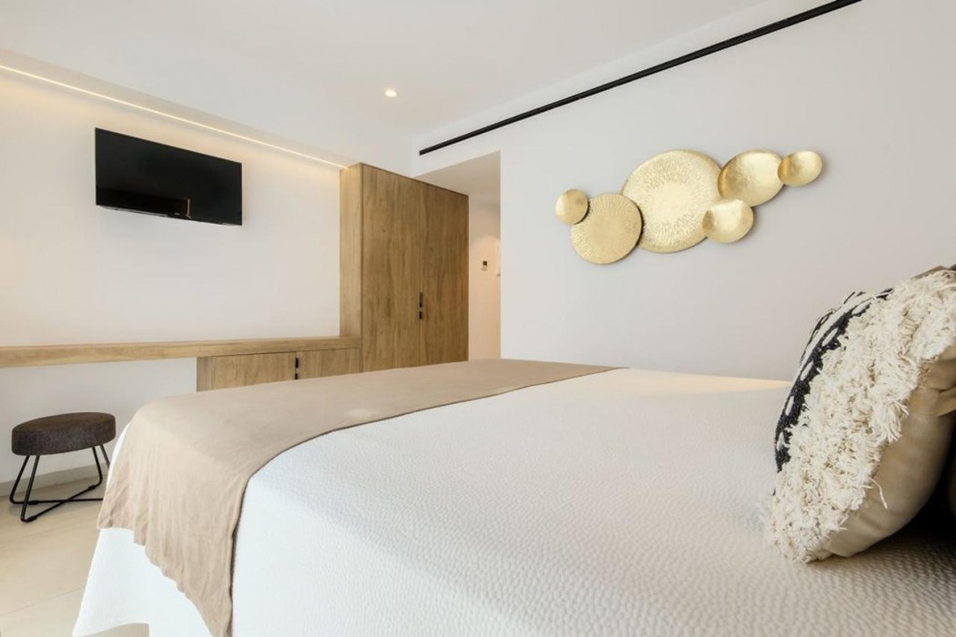 AzuLine Hotel M 9/42