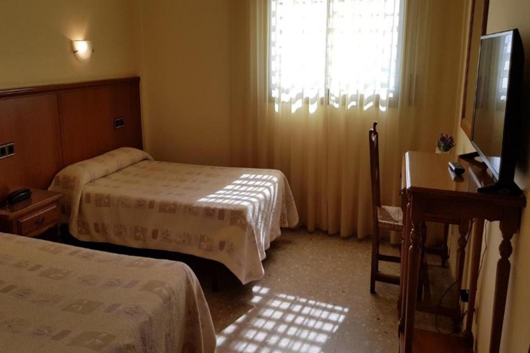 Hotel Reina Isabel 15/58