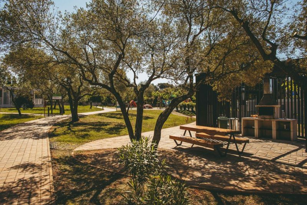 Amarin Campsite Mobile Homes 6/8