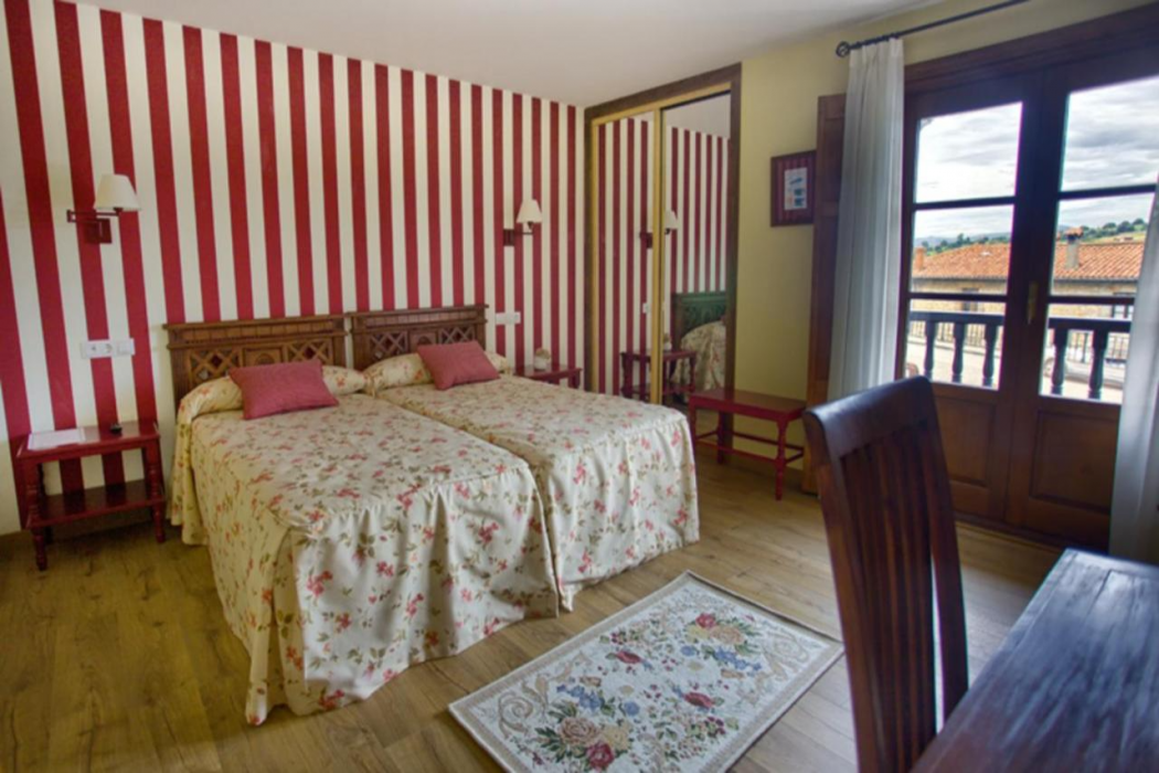 Hotel Colonial de Santillana 16/58