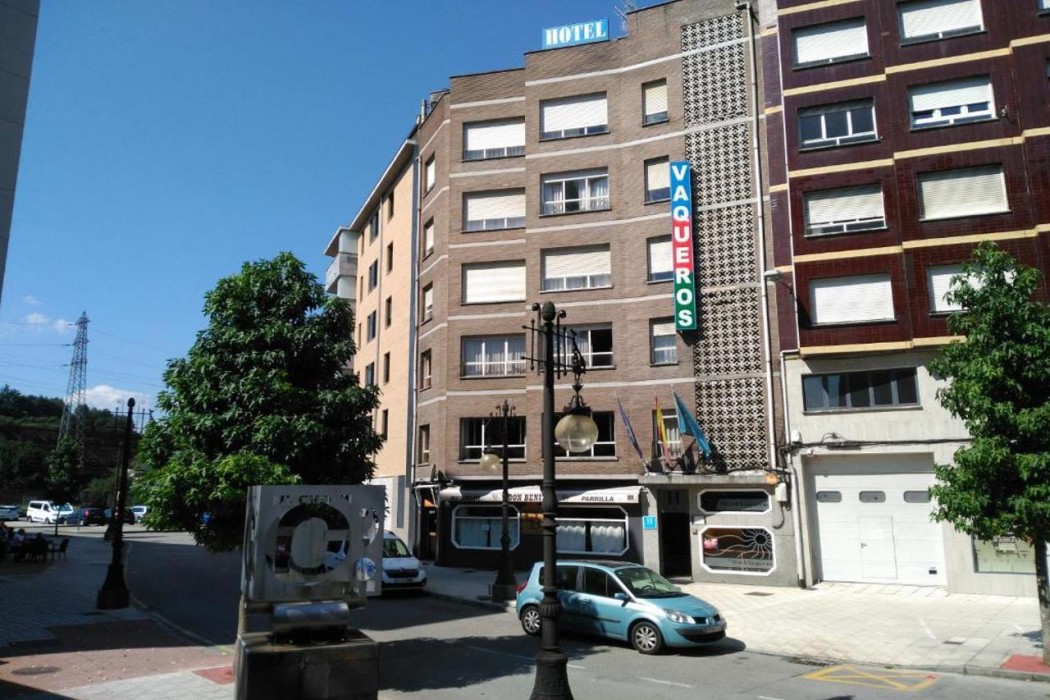 Hotel Vaqueros 1/39