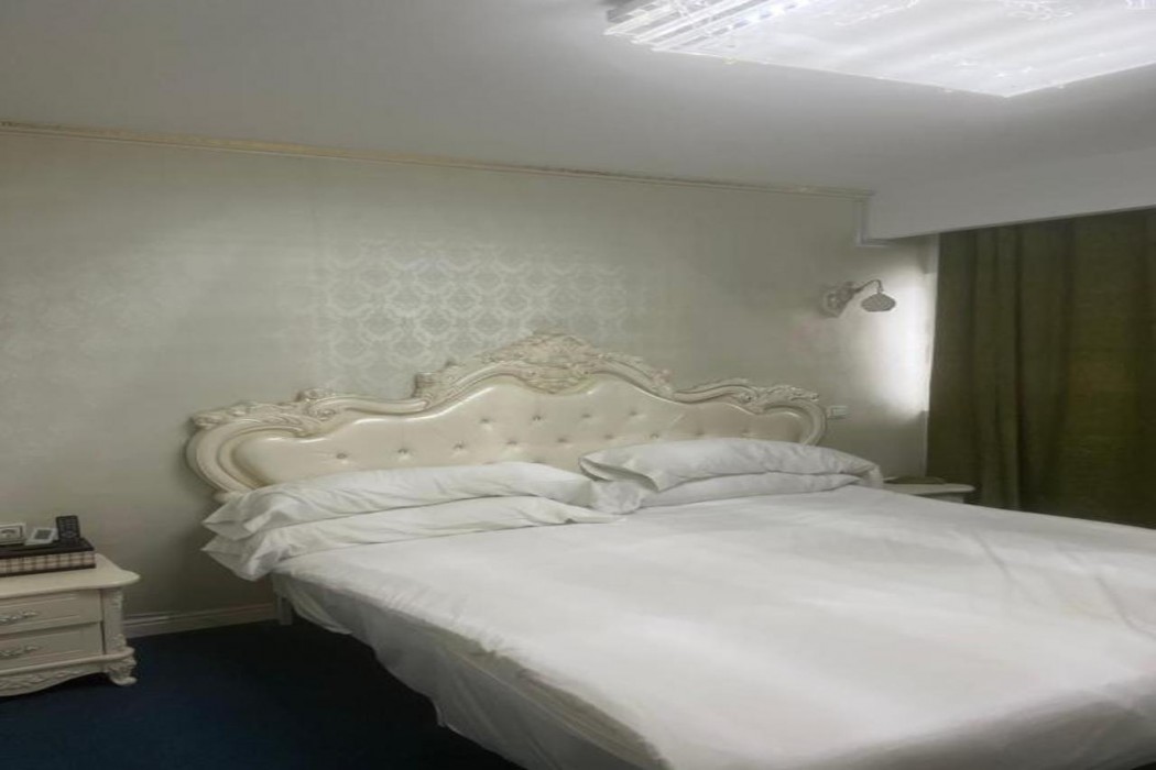 Hotel Aviacion 14/53