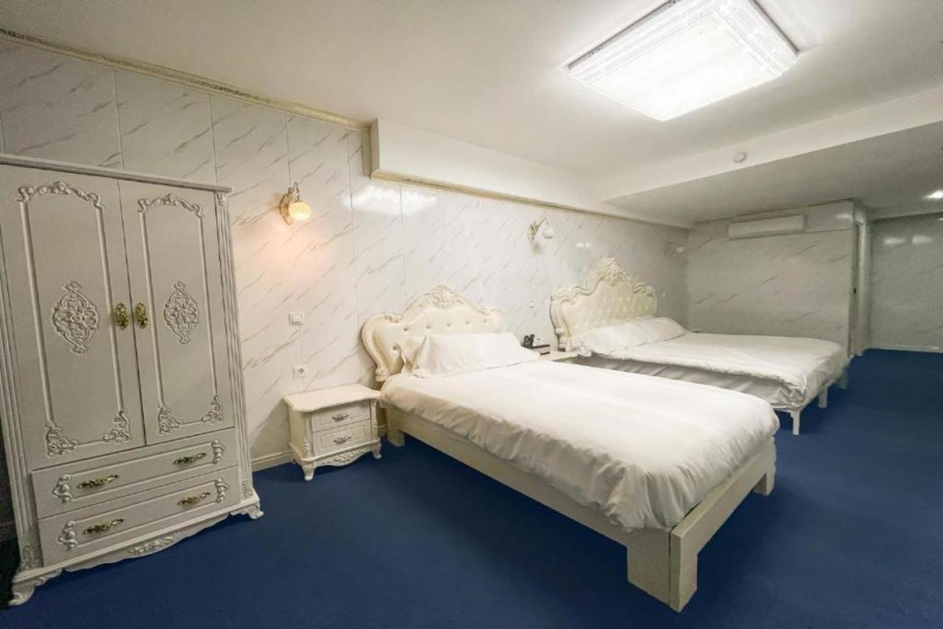 Hotel Aviacion 15/53