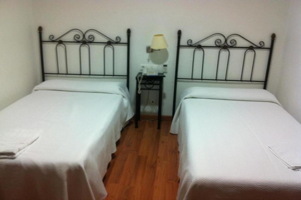 Hotel Meson del moro 8/27