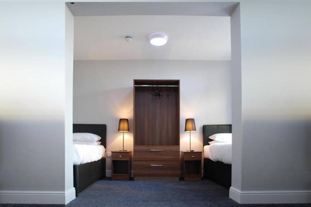 The Liverpool Inn Hotel 4/45