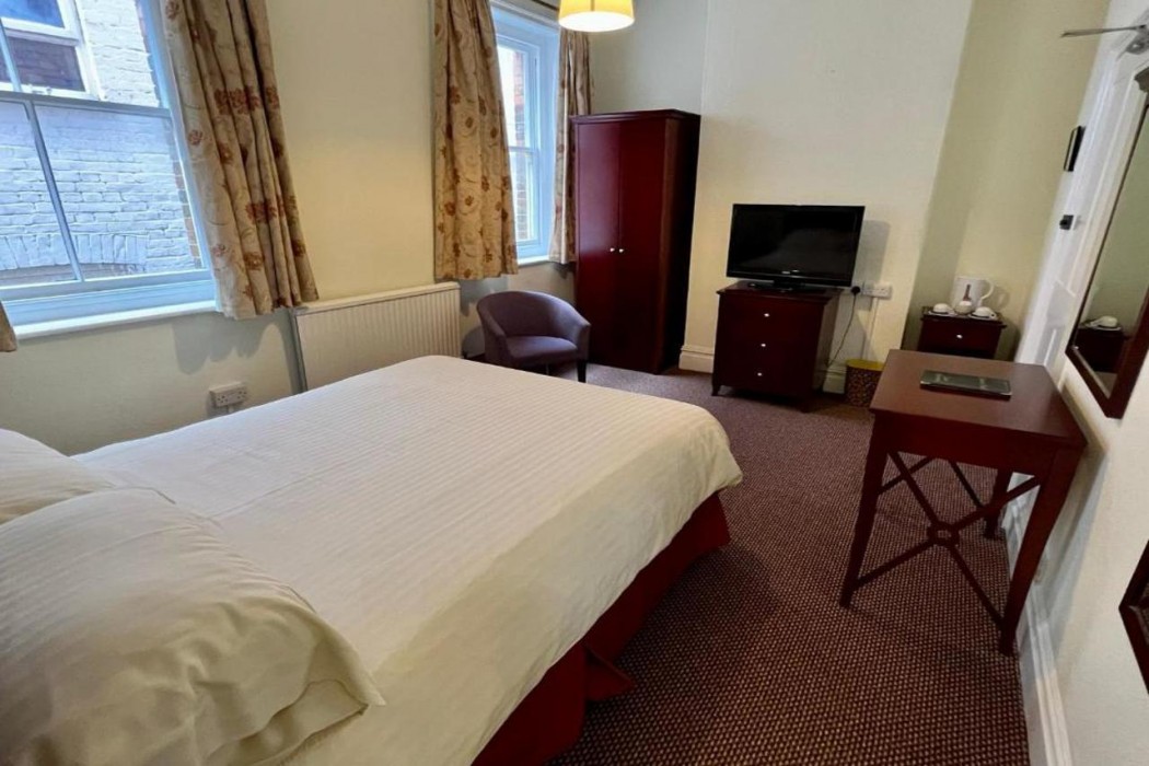 Calverts Hotel - Newport Isle of Wight 11/53