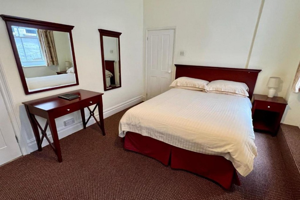 Calverts Hotel - Newport Isle of Wight 15/53