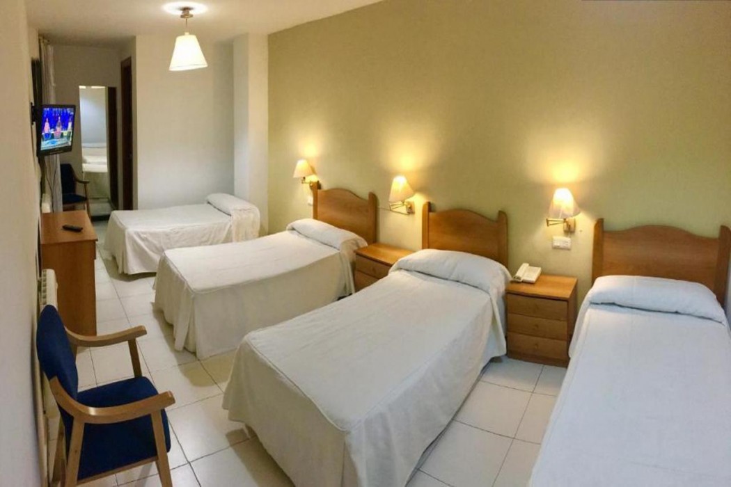 Hotel El Emigrante 11/42