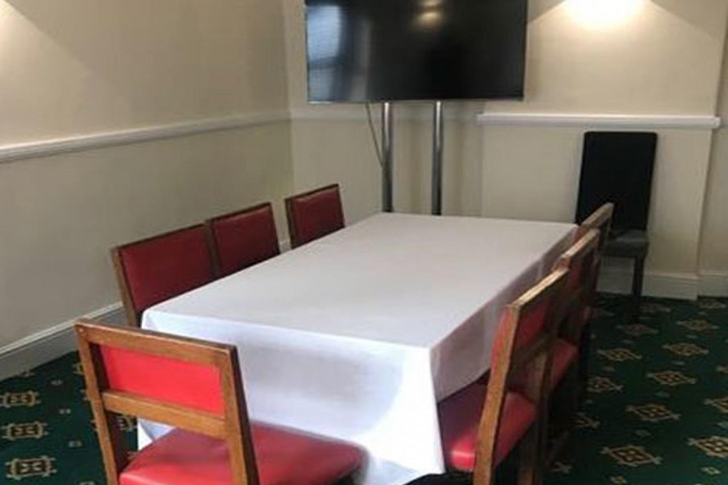 The Castle Hotel 24/61