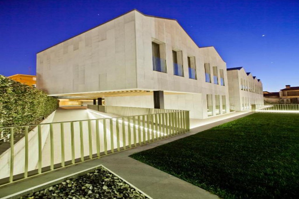 Hotel Araba 5/63