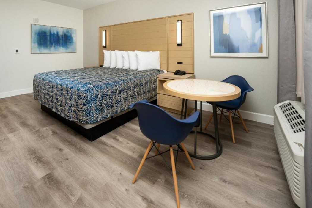 Palace Inn Blue IAH East 9/15