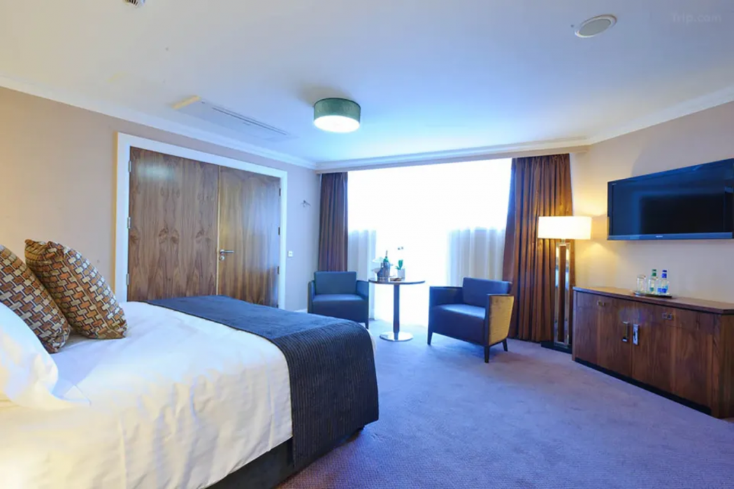Rox Hotel Aberdeen by Compass Hospitality 6/20