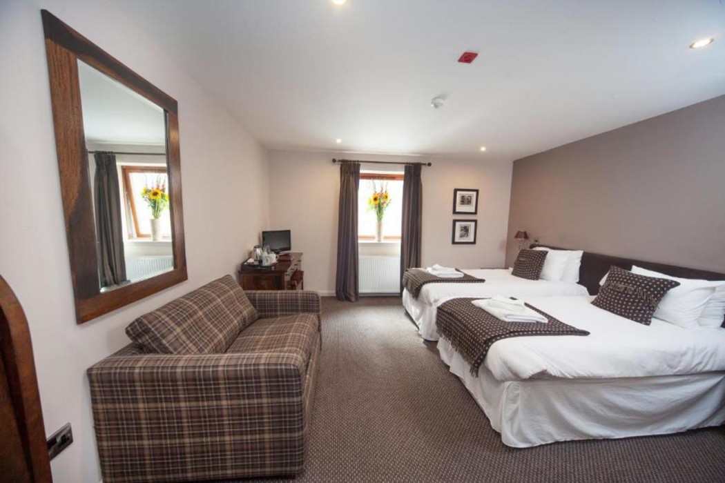 The Townhouse Hotel 12/57
