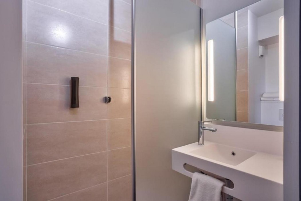 B&B HOTEL Paris Creteil 12/24