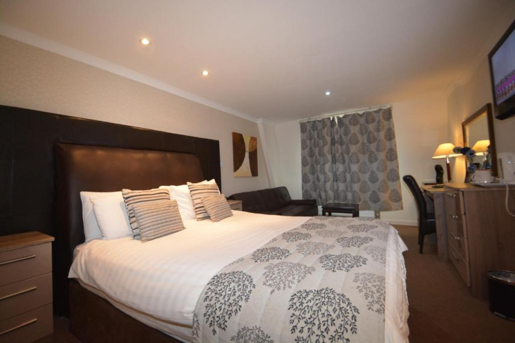 Durrant House Hotel 6/33