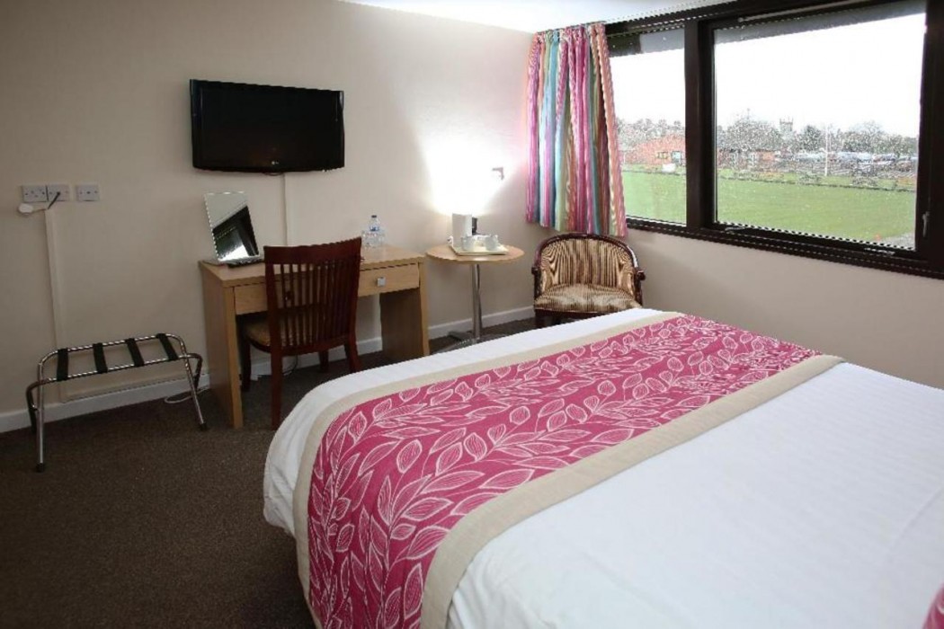 Hermitage Park Hotel 3/42