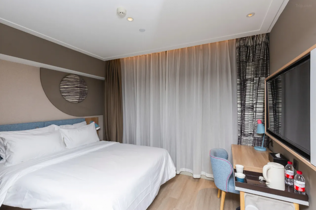 Home Inn (Renmin Road, Guanqian Street, Suzhou) 6/8