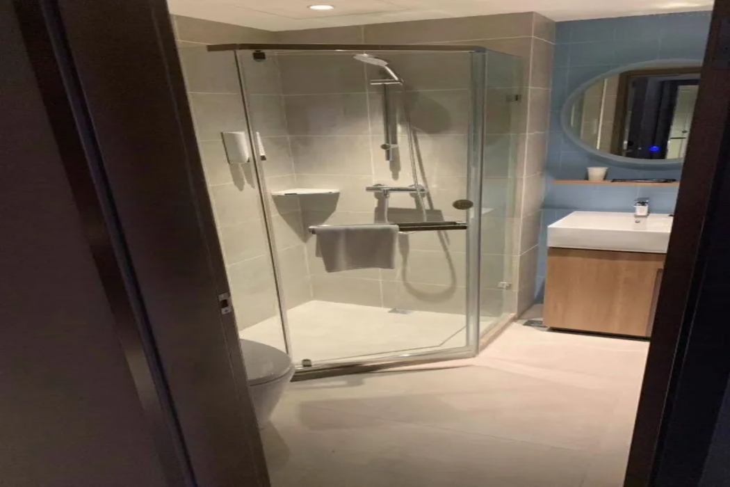 Home Inn (Renmin Road, Guanqian Street, Suzhou) 8/8