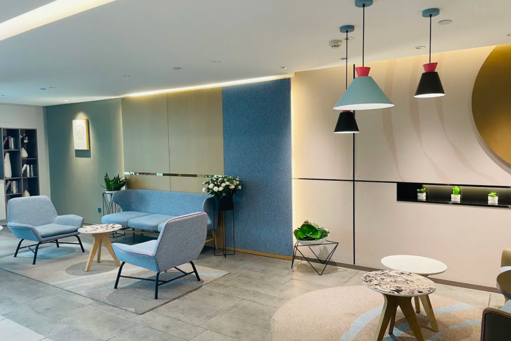 Home Inn (Renmin Road, Guanqian Street, Suzhou) 3/8