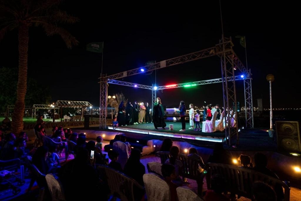 منتجع شاطئ النخيل(Palm Beach Resort) 30/73