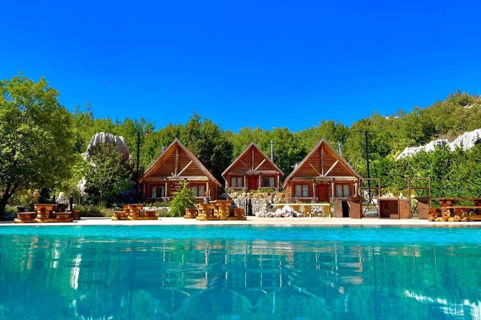 Wood Hills Hotel & Resort 8/66