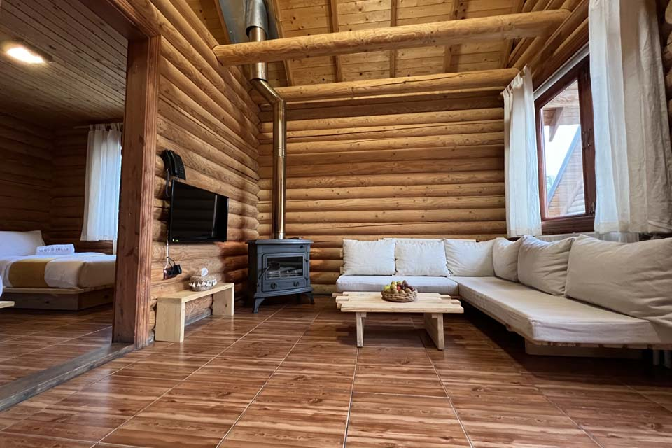 Wood Hills Hotel & Resort 33/66