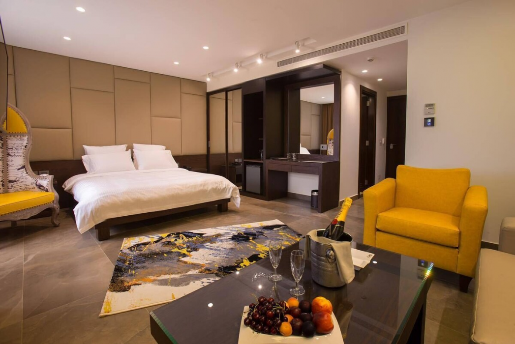 Opera Hotel 14/40