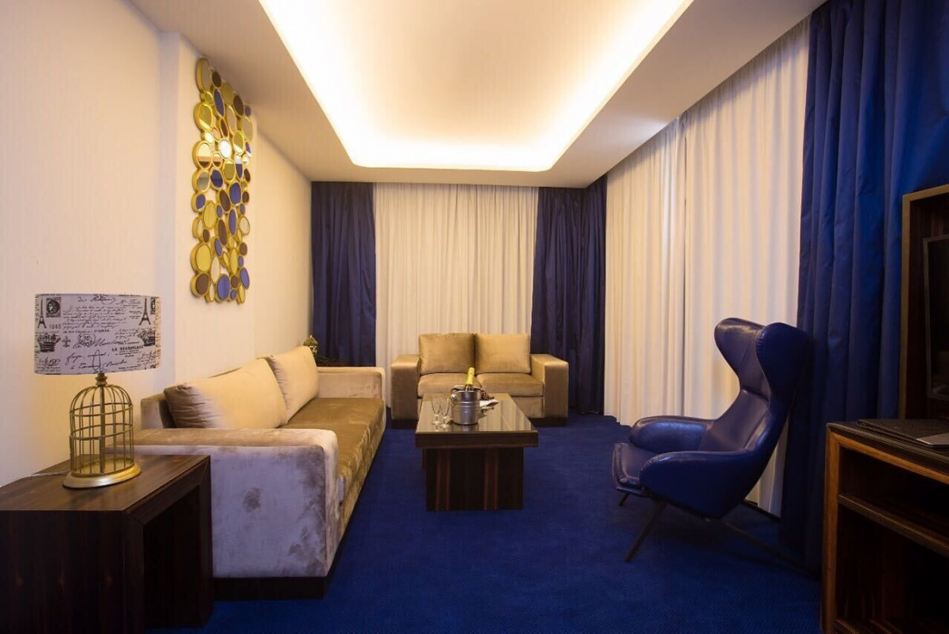 Opera Hotel 23/40