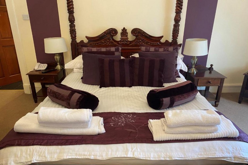 Avonbridge Hotel 7/34