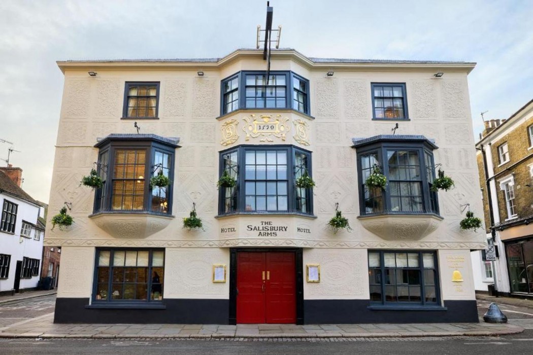 Salisbury Arms Hotel 1/54