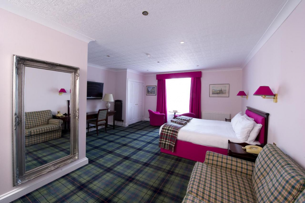 Royal George Hotel 5/46