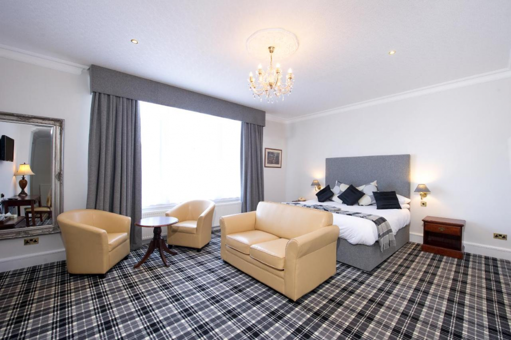 Royal George Hotel 4/46
