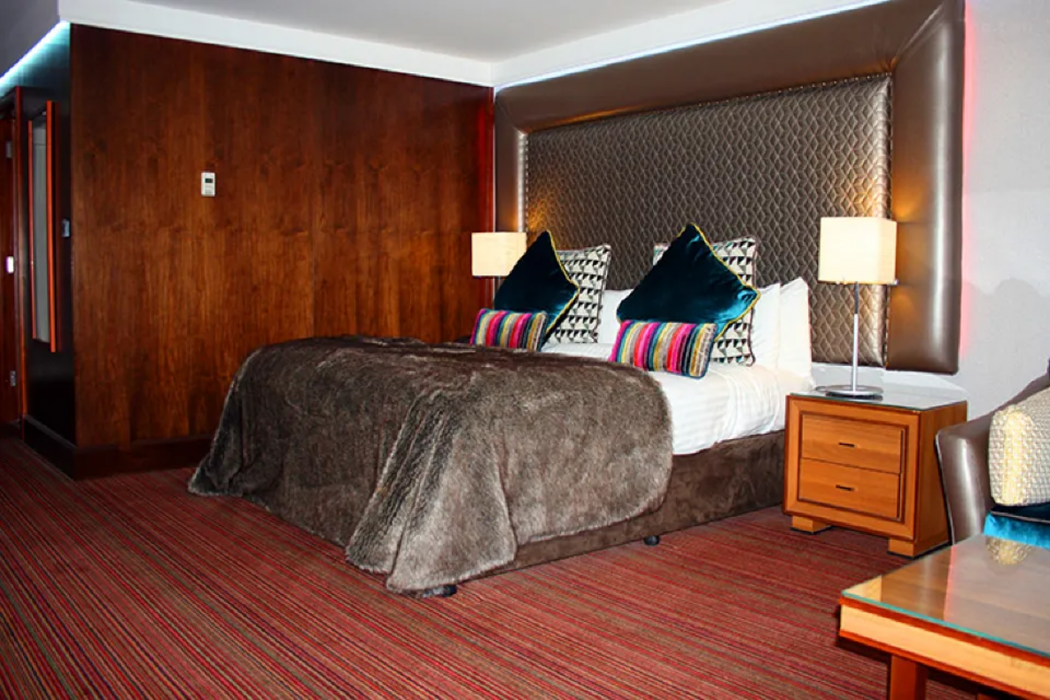 Blanco's Hotel 4/16
