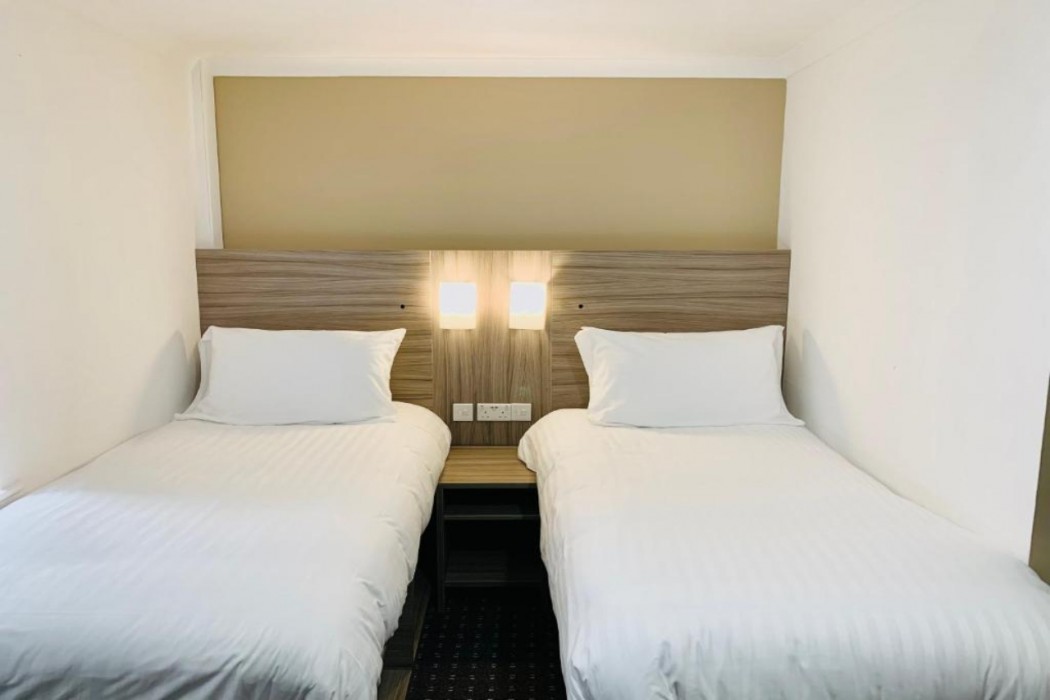 De Regency Style Hotel 8/28