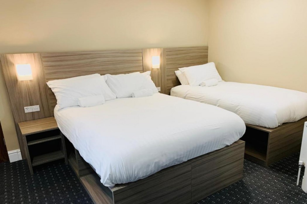 De Regency Style Hotel 9/28