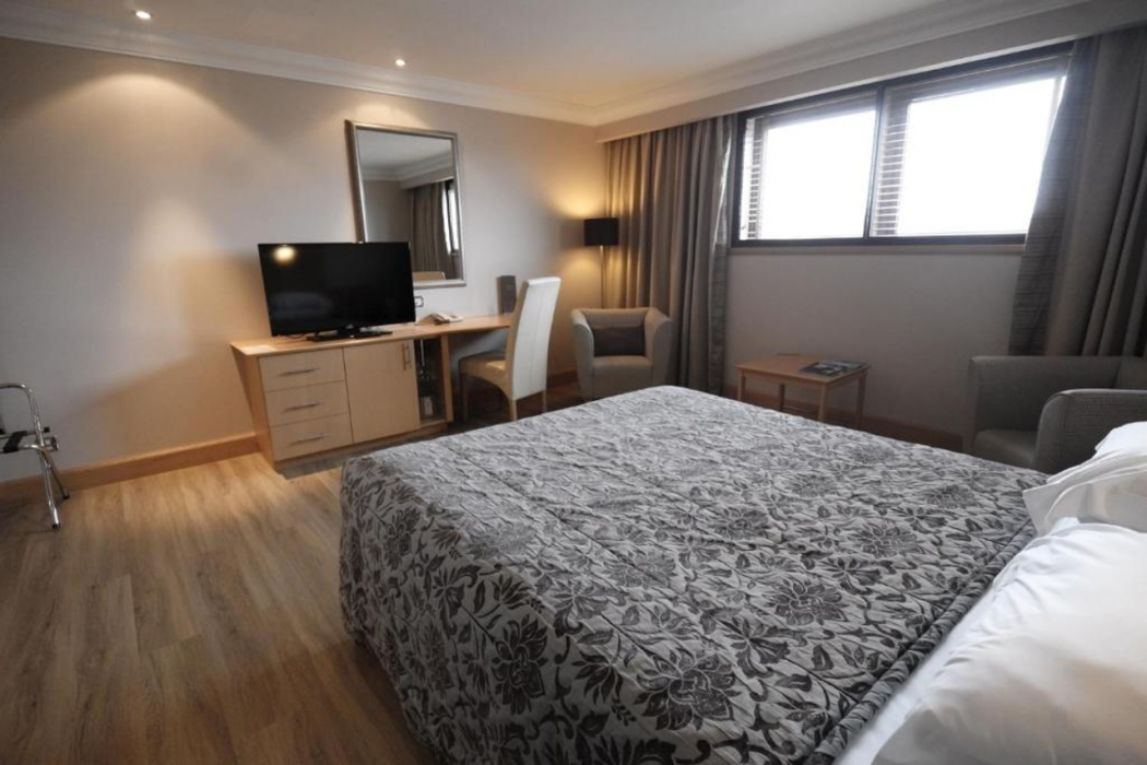 The Mansefield Hotel 13/59